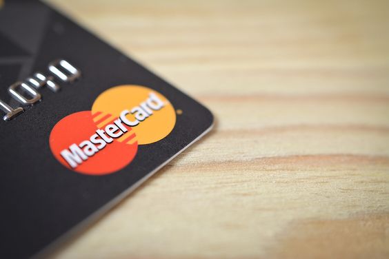 Mastercard को RBI के बैन से बड़ा झटका! अब आगे क्या? पुराने ग्राहकों पर क्या पड़ेगा असर?